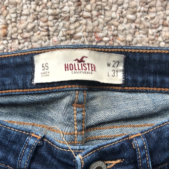 Hollister Skinny Jeans - Picture 3 of 8